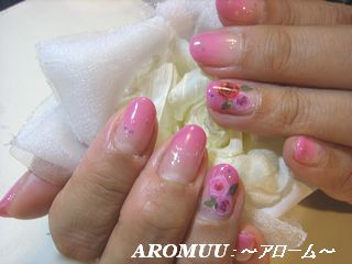 薔薇色ネイル