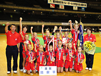大津の小学生バレーボールチームが全国初優勝
