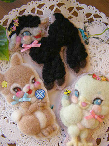 本日２１時☆【riryuru】羊毛ブローチ販売開始！