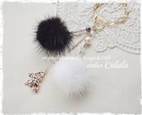 ピアスはピアスでも・・・ * スマホピアス *