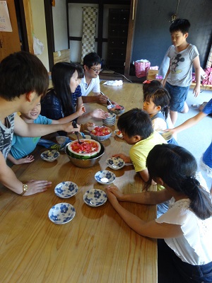 8月25日開催　小学生体験塾の様子