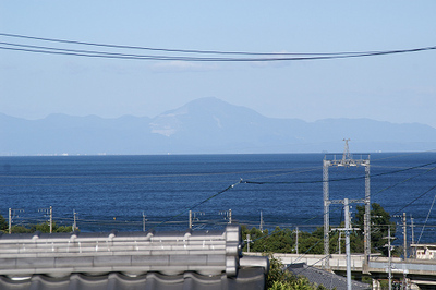 三峰を望む