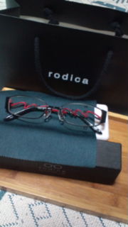 rodica の眼鏡です