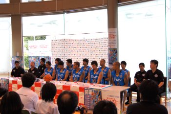 ~2011-2012シーズン開幕に向けて~ 一般公開記者会見