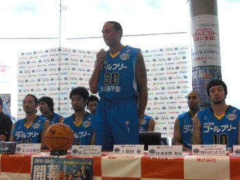 ~2011-2012シーズン開幕に向けて~ 一般公開記者会見