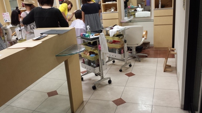 美容師目指してレッスン
