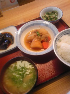 今日のお昼は