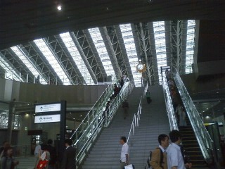 新しい大阪駅・・の百貨店