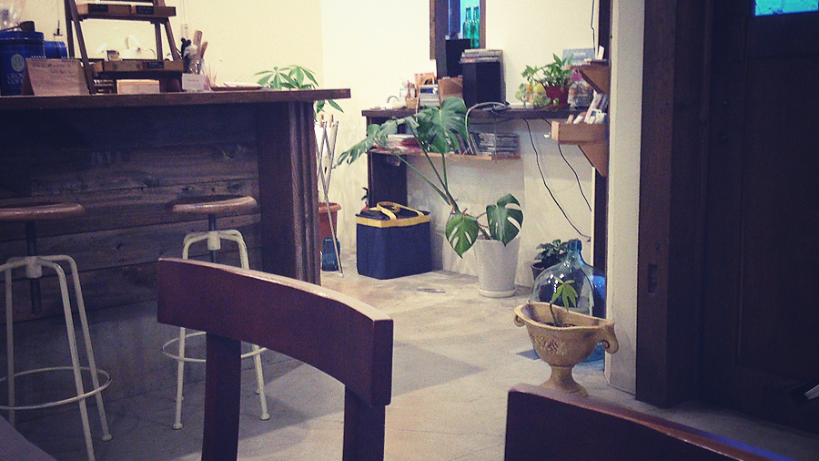 甲賀市のjazzカフェでマスターにギターを弾いてもらった。 そしてカフォンで参加してみた結果。noracafe 甲賀市水口のノラカフェ甲賀市のjazzカフェでマスターにギターを弾いてもらった。 そしてカフォンで参加してみた結果。
