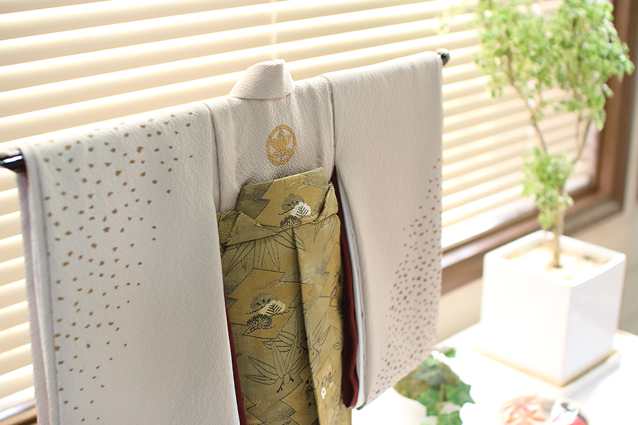 京都の和裁作家による 古着物の古布をリメイクしたインテリア・ミニ着物 Miniature kimono interior 京都の和裁作家による 古着物の古布をリメイクしたインテリア・ミニ着物 Miniature kimono interior