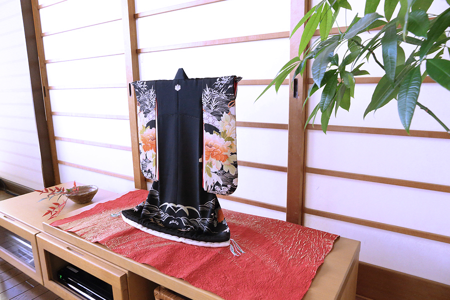 京都の和裁作家による 古着物の古布をリメイクしたインテリア・ミニ着物 Miniature kimono interior 京都の和裁作家による 古着物の古布をリメイクしたインテリア・ミニ着物 Miniature kimono interior