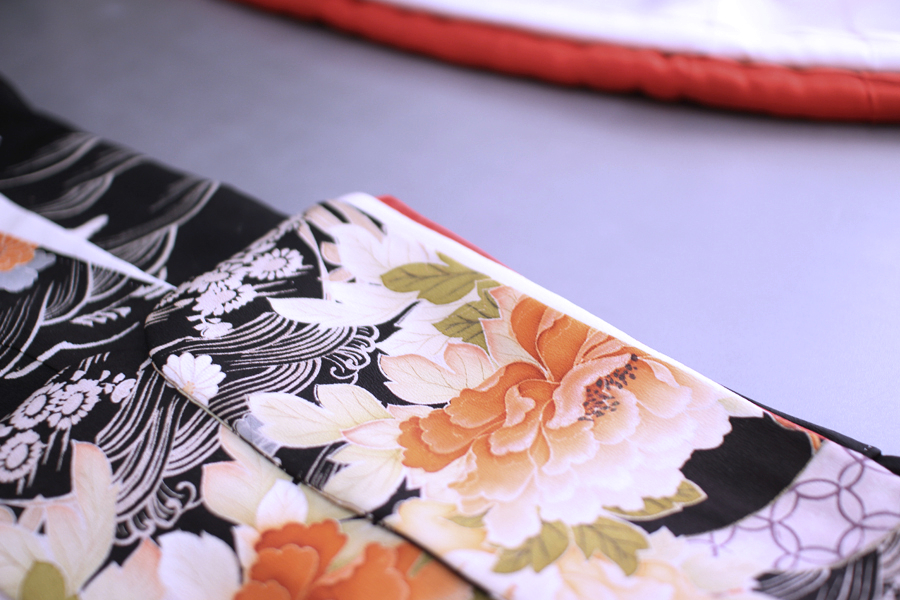 京都の和裁作家による 古着物の古布をリメイクしたインテリア・ミニ着物 Miniature kimono interior 京都の和裁作家による 古着物の古布をリメイクしたインテリア・ミニ着物 Miniature kimono interior