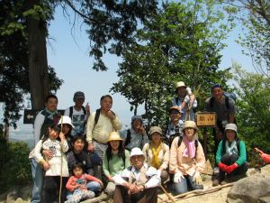 第377回 初夏のきぬがさ山山行
