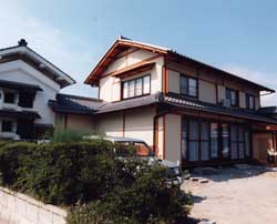 和を現代に育む家(湖東町 KH邸)