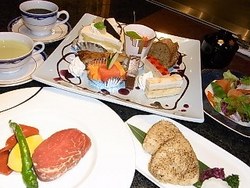 よくばりデザートステーキランチコース