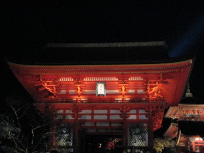 京都・清水寺夜の特別拝観・・・・。