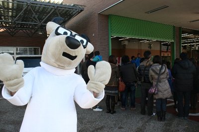 1/3(火)「大初(ダイハツ)夢フェア 餅つき」に選手登場!