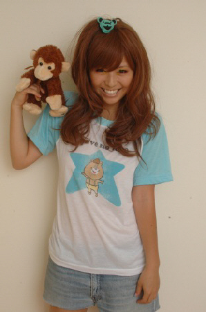 若槻千夏の「クマタンTシャツ」、販売決定!