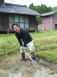 代掻きと田植え体験 開催しました!
