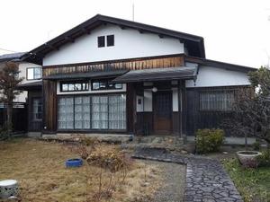 県立八日市南高校花緑デザイン科の生徒が野口謙蔵記念館の「竹垣」を改修! 県立八日市南高校花緑デザイン科の生徒が野口謙蔵記念館の「竹垣」を改修!