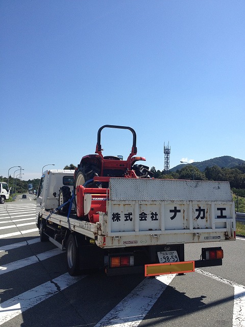 ヤンマーのトラクターUS330を納品してきました。