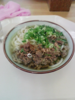 高速道SAでの肉うどん