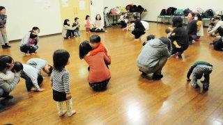 だんごむし『あっ びっくりして まるまった』 だんごむし『あっ びっくりして まるまった』