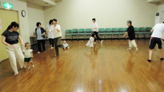 たづなをひく馬 たづなをひく馬