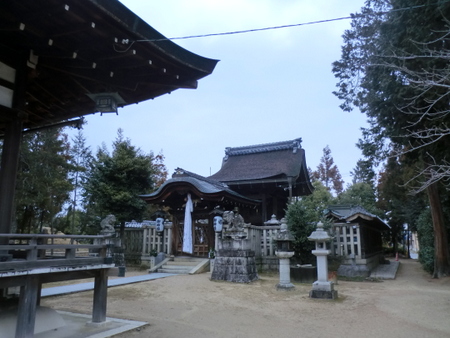 虫生神社