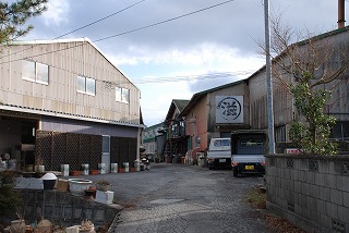丸滋製陶 株式会社