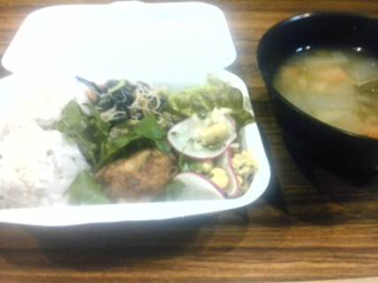 工房での出来事 ~11/23 昼食時~