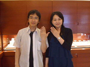 世界で1つの婚約指輪・結婚指輪