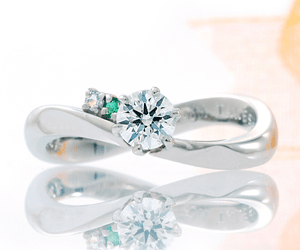 世界で1つの婚約指輪・結婚指輪