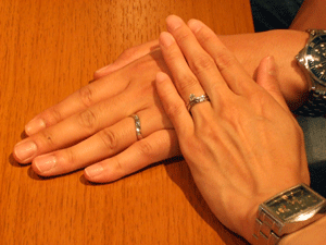 婚約指輪・結婚指輪の3本セット