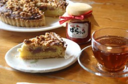 絵本の中のスイーツを味わう~大人のための森のBookカフェ