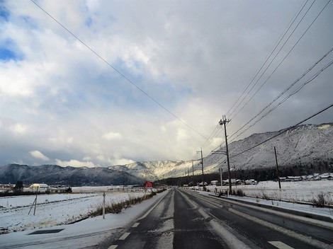 今日も雪の景色ばかりですが・・気温2度だった! 今日も雪の景色ばかりですが・・気温2度だった!