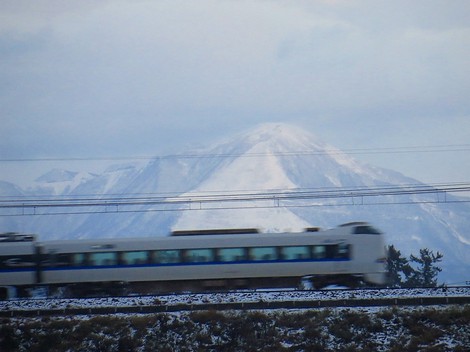 今日も雪の景色ばかりですが・・気温2度だった! 今日も雪の景色ばかりですが・・気温2度だった!