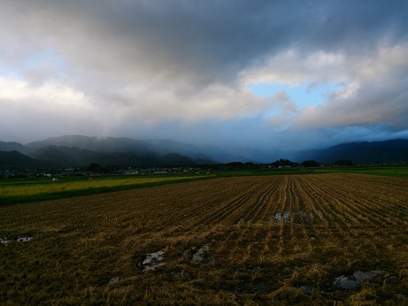 天候変われば・・風景も秋の様子でした。