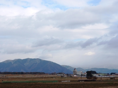 午後は小雨・・高島市内風景・・クリスマスイブ