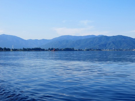 まだ真夏日・・琵琶湖と風景がいい感じ