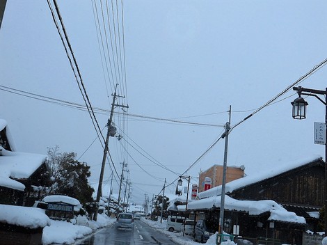 今日も低温で日曜日・・高島市内広範囲で積雪・・ 今日も低温で日曜日・・高島市内広範囲で積雪・・