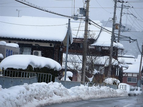 今日も低温で日曜日・・高島市内広範囲で積雪・・ 今日も低温で日曜日・・高島市内広範囲で積雪・・