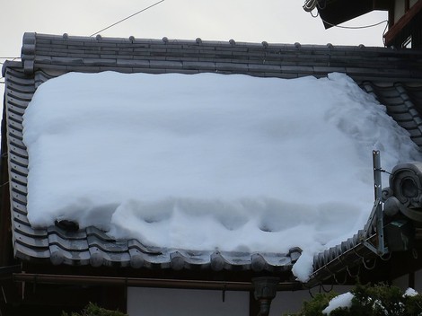 早朝から夕方まで青空快晴・・でも大雪注意報と降雪が・・ 早朝から夕方まで青空快晴・・でも大雪注意報と降雪が・・
