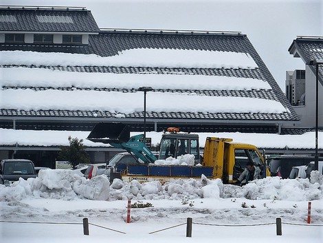 高島市に暴風雪警報~~雪は天からの・・・ 高島市に暴風雪警報~~雪は天からの・・・