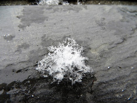 高島市に暴風雪警報~~雪は天からの・・・ 高島市に暴風雪警報~~雪は天からの・・・