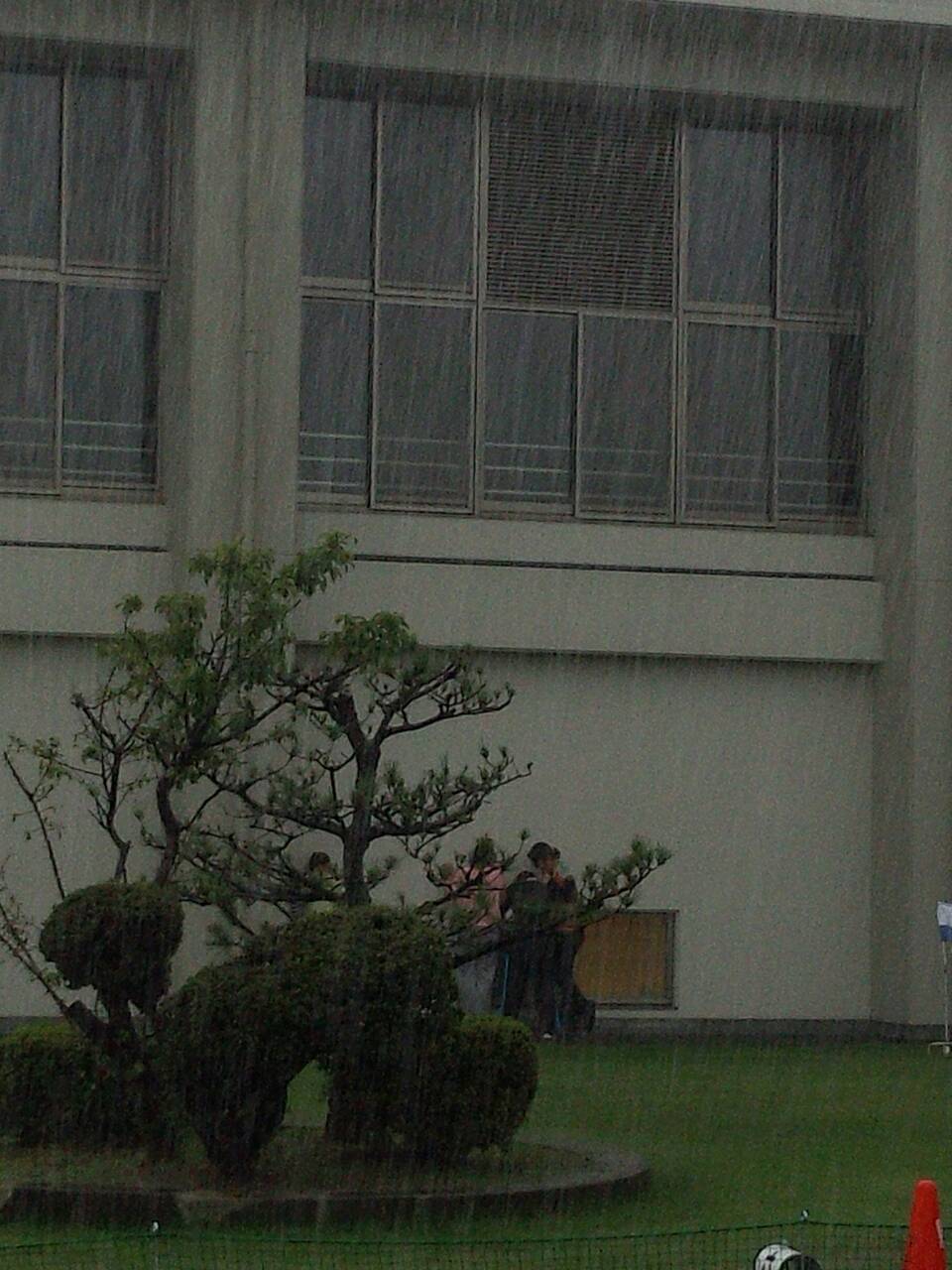 あ~あぁ~あ~~~あめ。 あ~あぁ~あ~~~あめ。