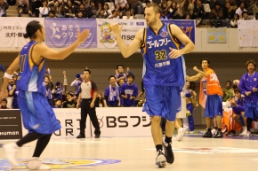 レイクス、琉球の連勝を阻止!!