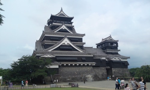 聳え立つ・・・熊本城!
