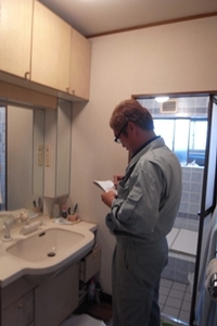 リフォームの調査へ