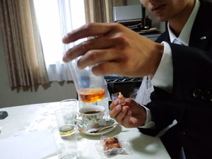 アルカリ　イオン水
